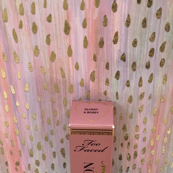 Too Faced lip Injection Power Plumping Lip Gloss - Picture 6 of 8